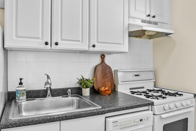 The Kennedy House unit 7C, Bayonne, NJ 07002 - photo 6