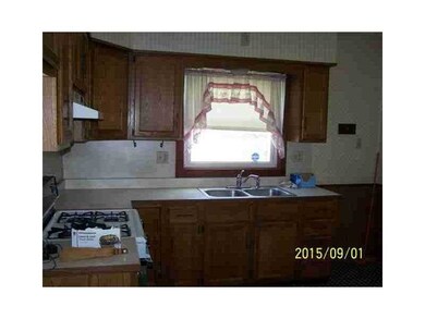 Cafeteria/Kitchen.
