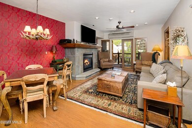 61-Avondale-Ln-206-MLS_06