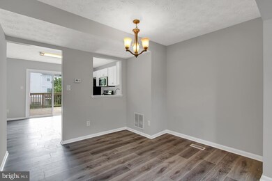 820 W Spring Meadow Ct, Edgewood, MD 21040 - photo 5