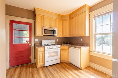 231 N Stevens Ave, South Amboy, NJ 08879 - photo 5