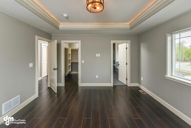 Master Bedroom-5230-SMALL
