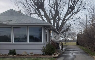 500 S Olson St, Kennewick, WA 99336 - photo 2