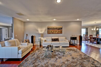 9514 W Lindgren Ave, Sun City, AZ 85373 - photo 5