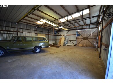 3236 G St, Hubbard, OR 97032 - photo 6