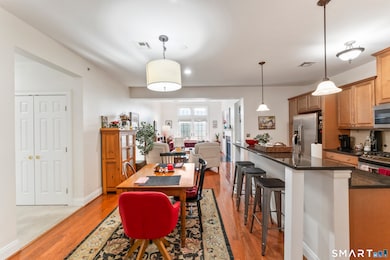 460 Heritage Rd unit 302, Southbury, CT 06488 - photo 5