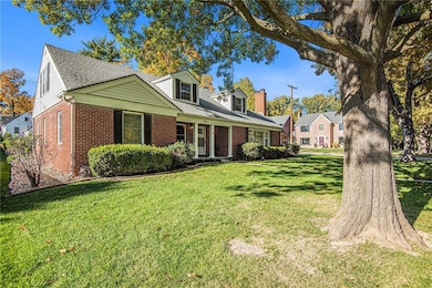 1824 N 29th St, Saint Joseph, MO 64506 - photo 3