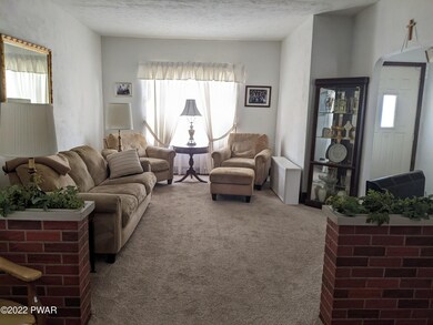 812 Willow St, Scranton, PA 18505 - photo 2