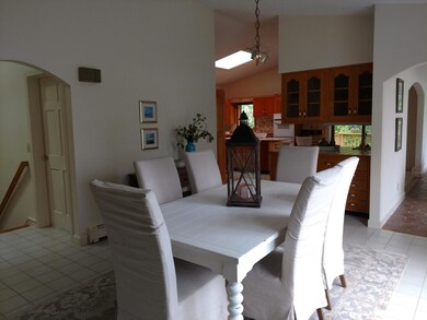 16 Pheasant Ln, Oak Bluffs, MA 02568 - photo 2