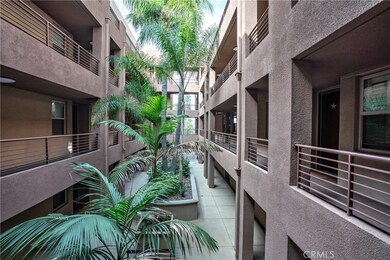 Burbank Village Walk unit 206, Burbank, CA 91502 - photo 4