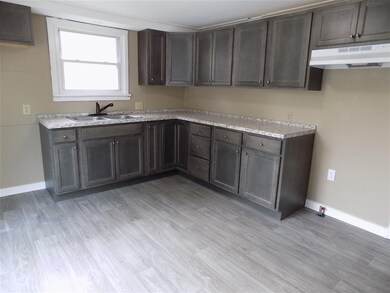 824 E Indiana Ave, Elkhart, IN 46516 - photo 7