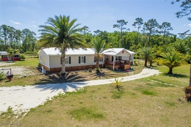 1216 Pine Ave, Labelle, FL 33935 - photo 6