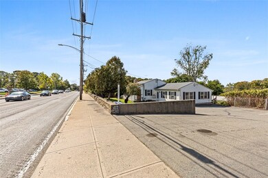 3421 Pawtucket Ave, Riverside, RI 02915 - photo 4