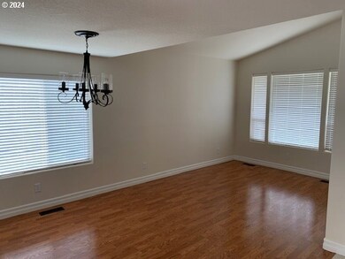 13320 SE 155th Dr, Clackamas, OR 97015 - photo 6