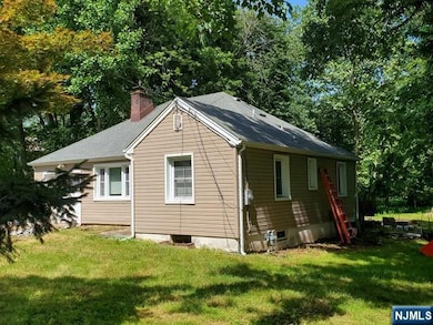 6 Fairview Ave, Hillsdale, NJ 07642 - photo 2