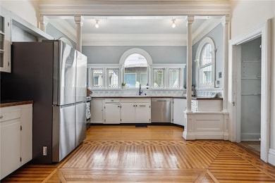 309 N Esplanade St, Leavenworth, KS 66048 - photo 2