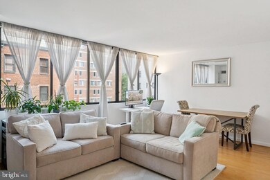 Park Princess/Logan Park unit 411, Washington, DC 20005 - photo 5