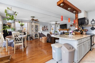 820 W 8th St, Claremore, OK 74017 - photo 2