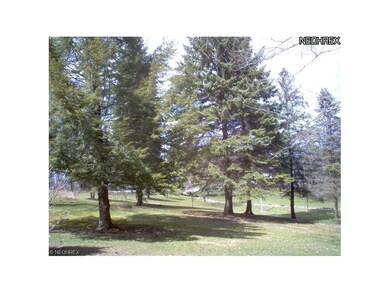 View of front yaard. Over 2 well maintined acres  