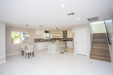 740 E Rose Ln Phoenix AZ