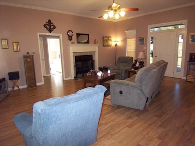 208 Wildwood Dr, Pineville, LA 71360 - photo 3