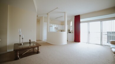 3115 Town Square Dr unit 304, Rolling Meadows, IL 60008 - photo 7