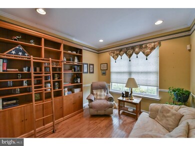 98 Wheatsheaf Ln unit 98, Norristown, PA 19403 - photo 7