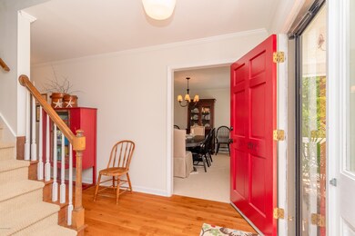 007 Front Foyer