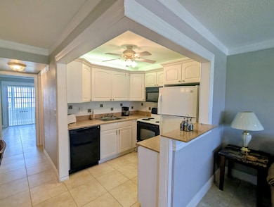 77 Andover C, West Palm Beach, FL 33417 - photo 2