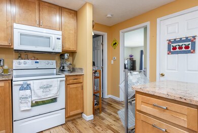 34 Birkdale Cir, Old Orchard Beach, ME 04064 - photo 7