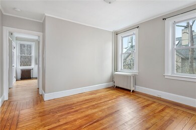 427 Spring St unit 2, Newport, RI 02840 - photo 4