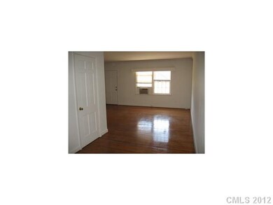 4227 Walker Rd unit 8, Charlotte, NC 28211 - photo 2