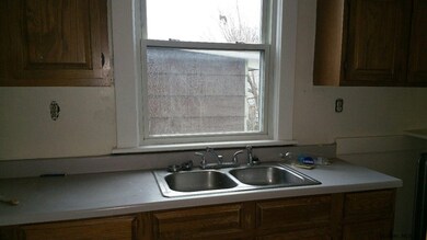 8 Stanwix St unit 1st floor, Albany, NY 12209 - photo 2