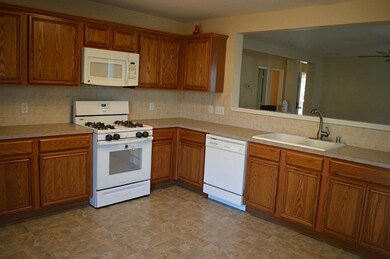 29526 S Legends Bend Dr, Spring, TX 77386 - photo 7