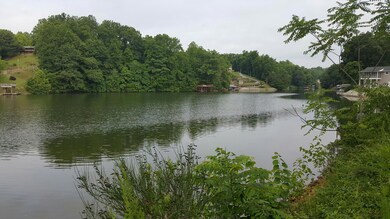 Great Veiws along shore line