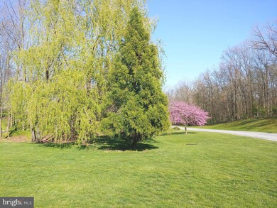 315 Lindman Dr, Chambersburg, PA 17202 - photo 5