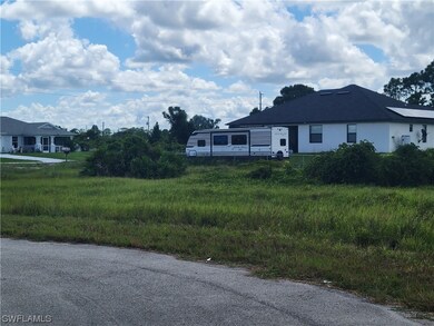 510 Kimberly Ct, Lehigh Acres, FL 33974 - photo 7