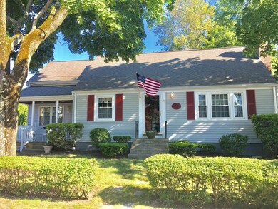 25 Meadow Ln, South Weymouth, MA 02190 - photo 2