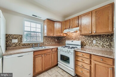 11906 Tarragon Rd unit I, Reisterstown, MD 21136 - photo 5