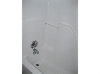 4503 Grimsby Rd, Columbus, OH 43227 - photo 7