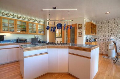 1502 NW Highland Ave, Grants Pass, OR 97526 - photo 6