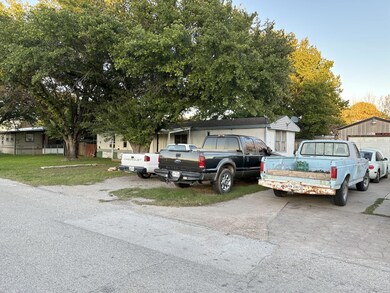 1902 Long Cir, Azle, TX 76020 - photo 3