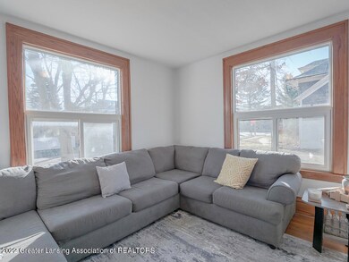 1615_James_St_012-HDR