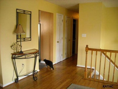 Entry to Living area