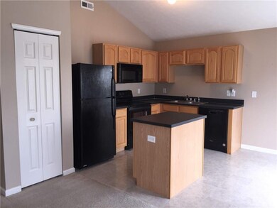 12155 Pebble St unit 1200, Fishers, IN 46038 - photo 4