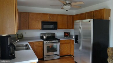 1508 Chester Town Cir, Annapolis, MD 21409 - photo 6