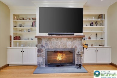 unlisted-address, Lakeville, PA 18436 - photo 5