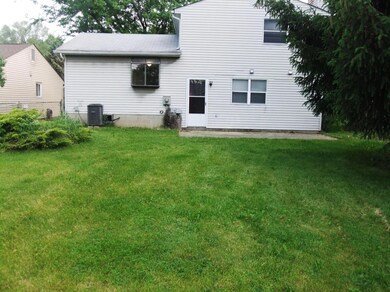 828 Eliots Oak Rd, Columbus, OH 43228 - photo 3