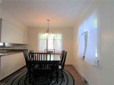 Hardwood Floor in the Eating Area