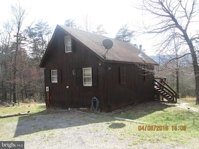 185 Plum Tree Ln, Berkeley Springs, WV 25411 - photo 6